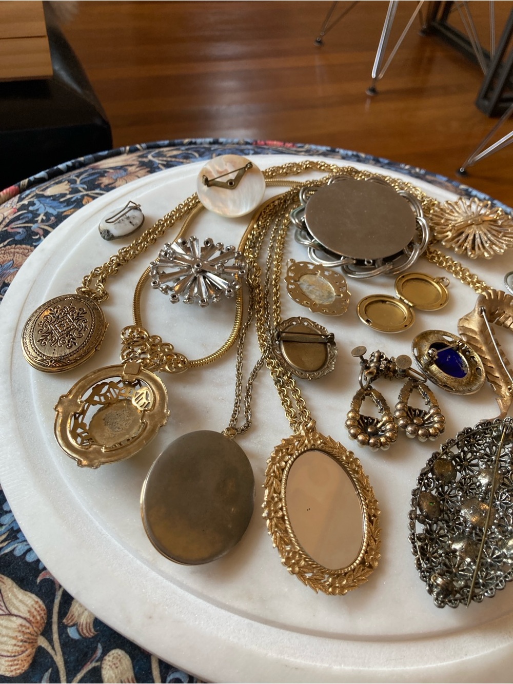 Vintage, Mid-Century & Art Deco Costume Jewelry Lot - Picture 10 of 12